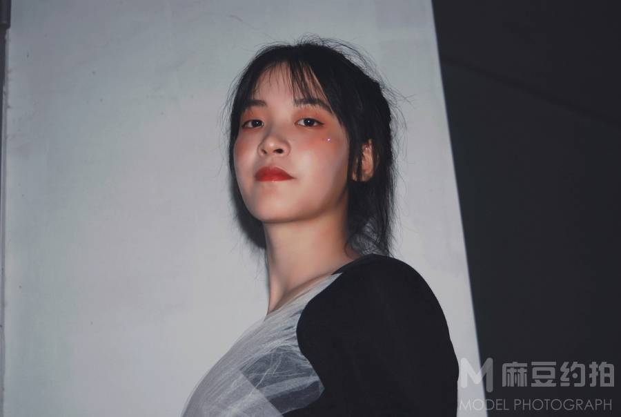 胶片模特