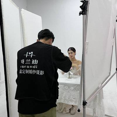 黑白模特