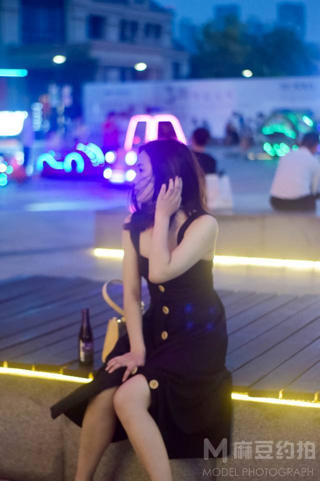 夜景模特