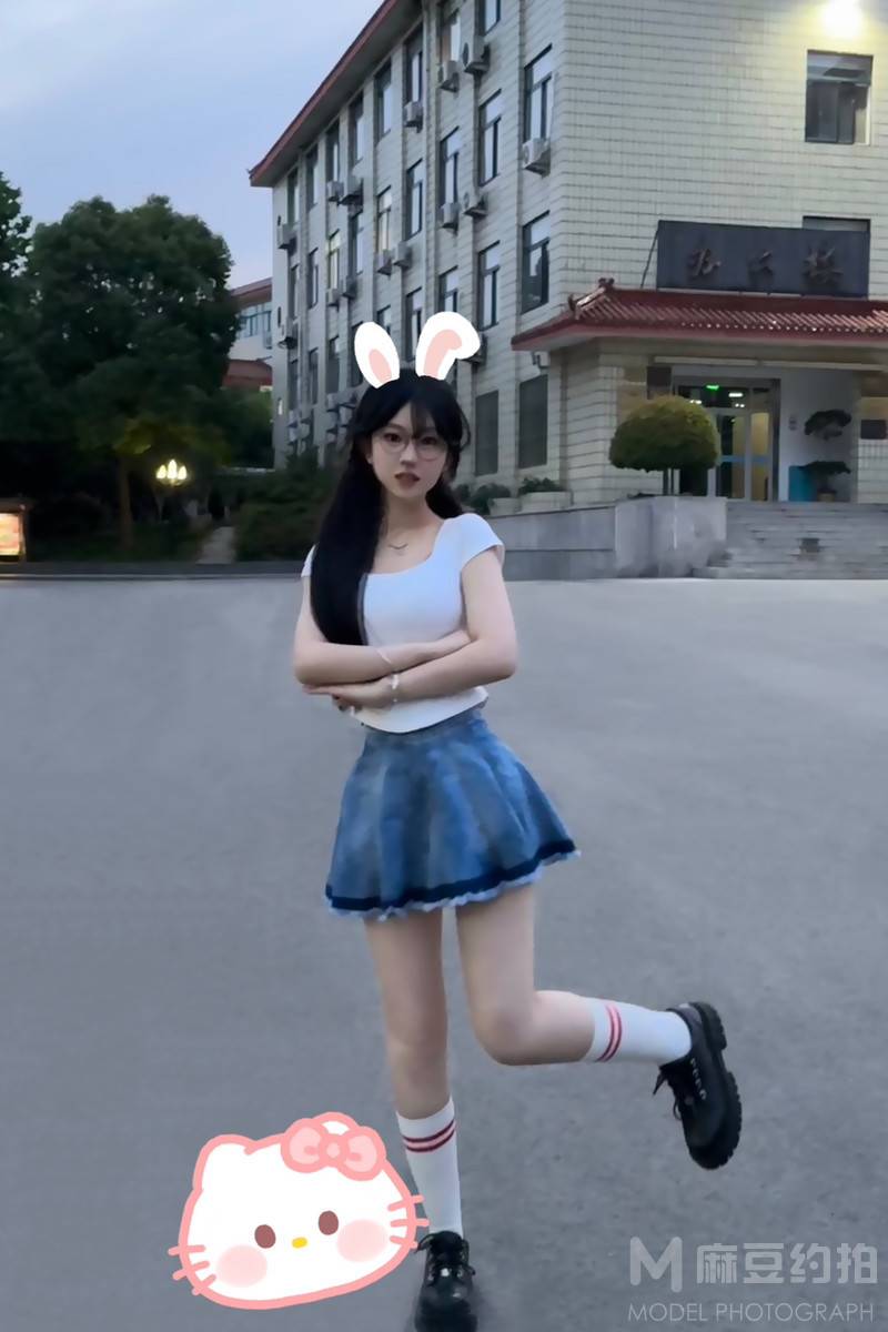 校园模特