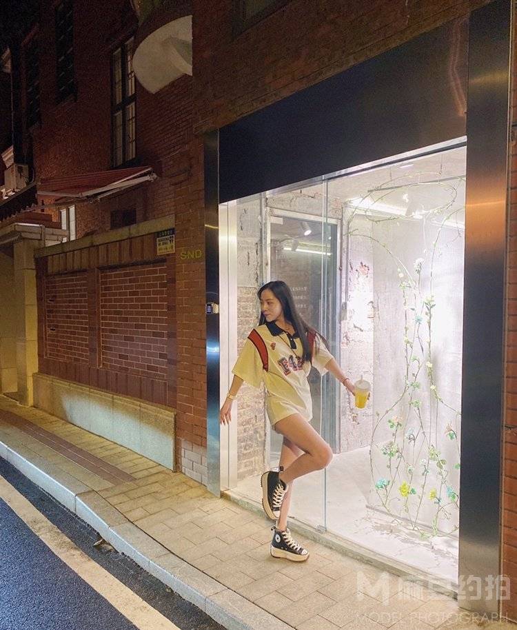 夜景模特