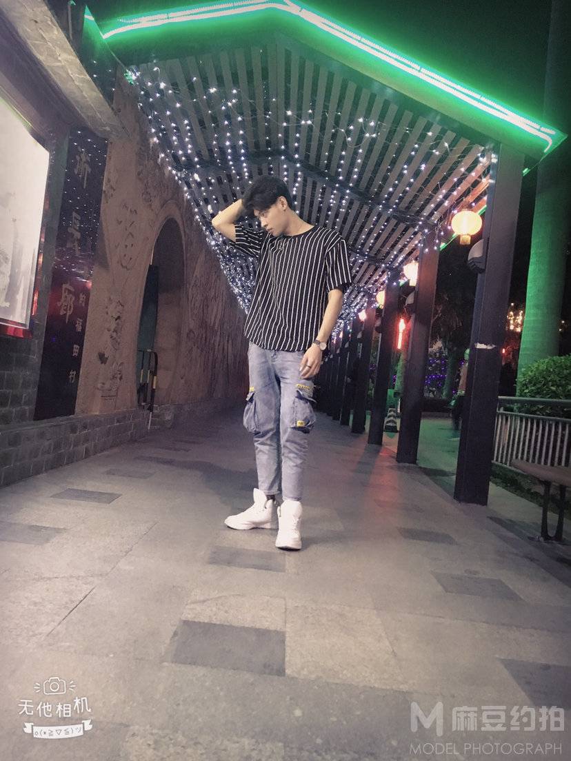 夜景模特