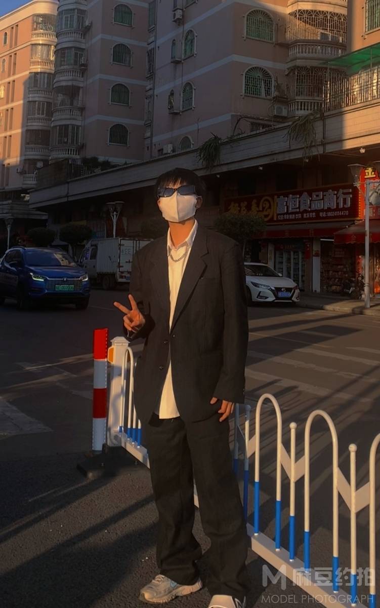 黑白模特