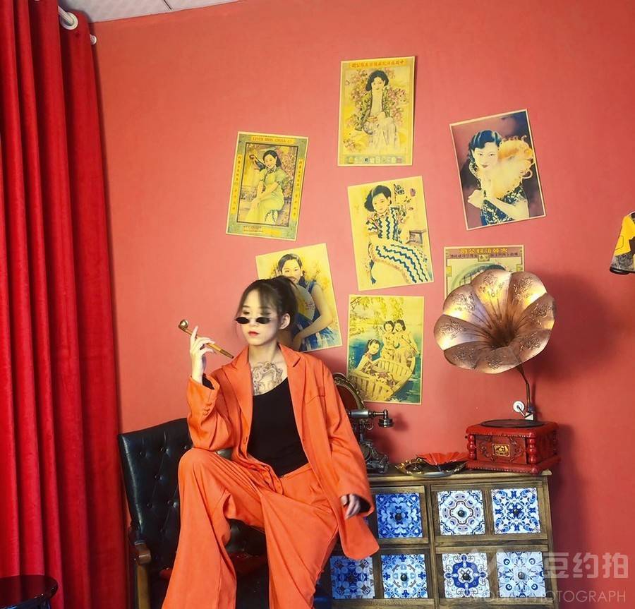 暗黑模特