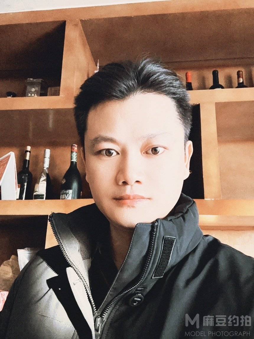 纪实模特