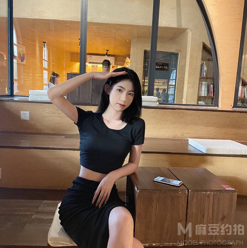 清新模特