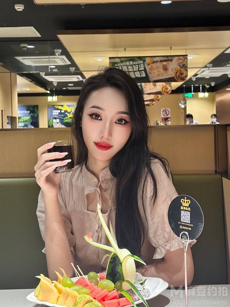 妆容模特