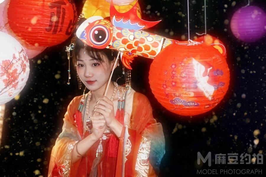 汉服模特