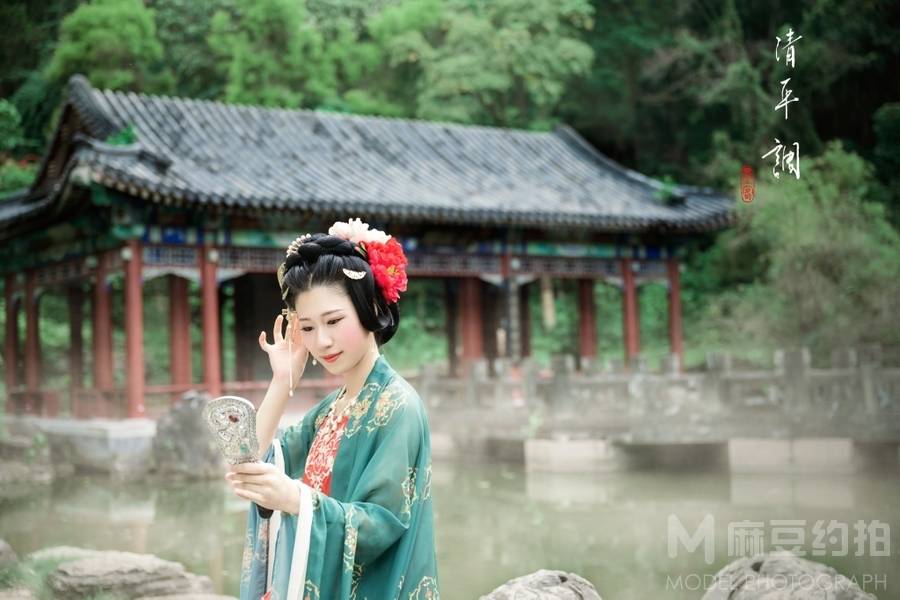 民国模特