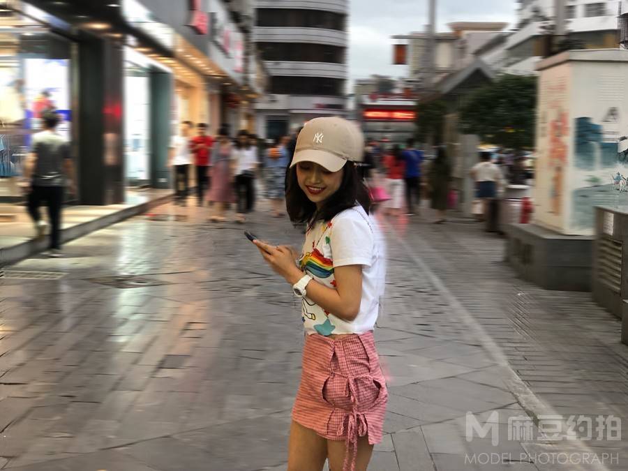 校园模特