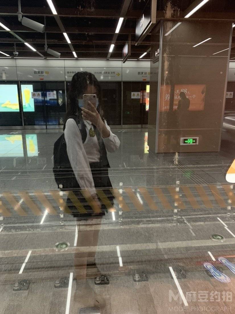 妆容模特