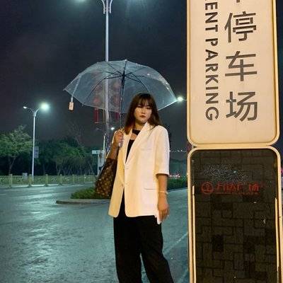 黑白模特