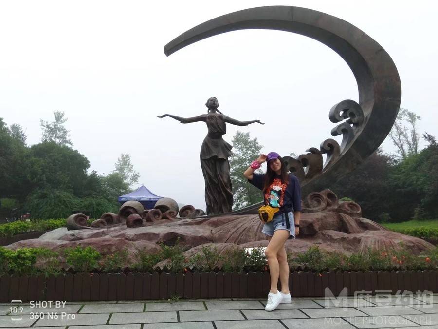 纪实模特