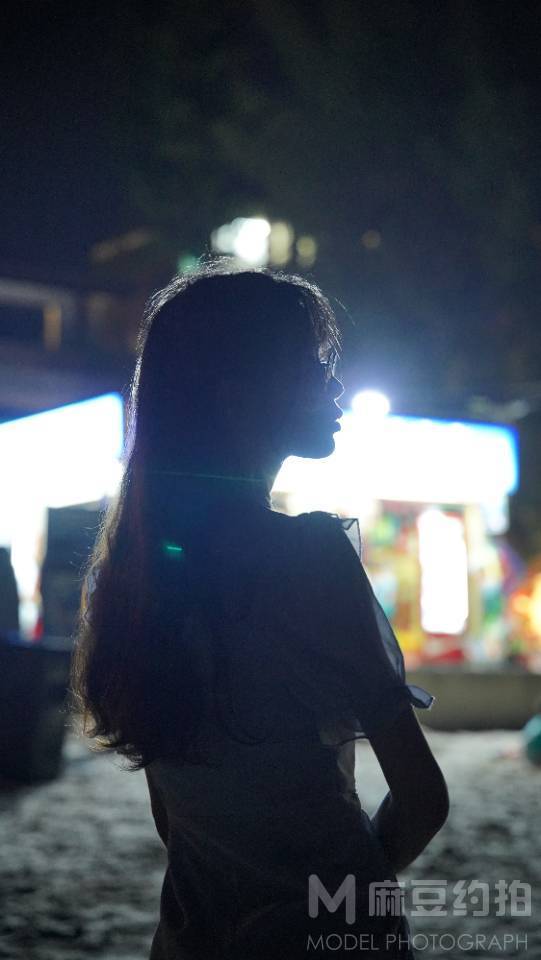 夜景模特