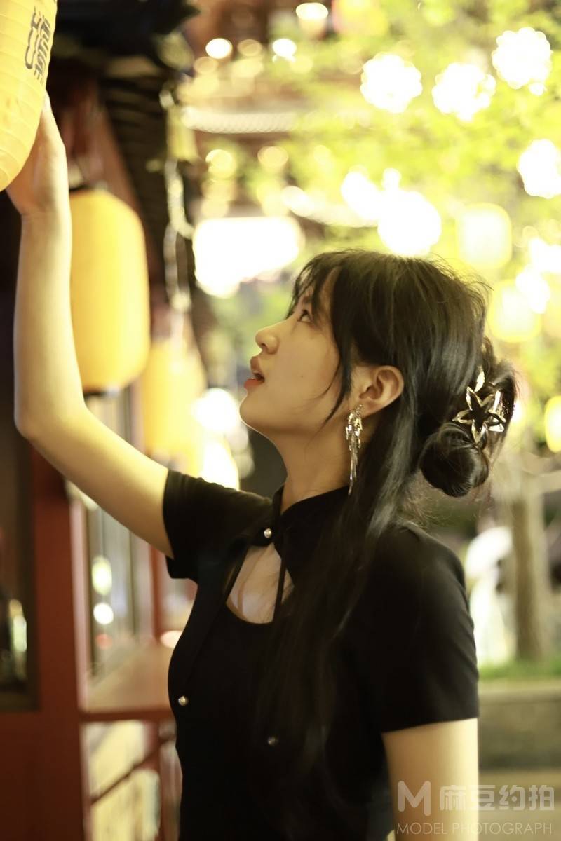 夜景模特