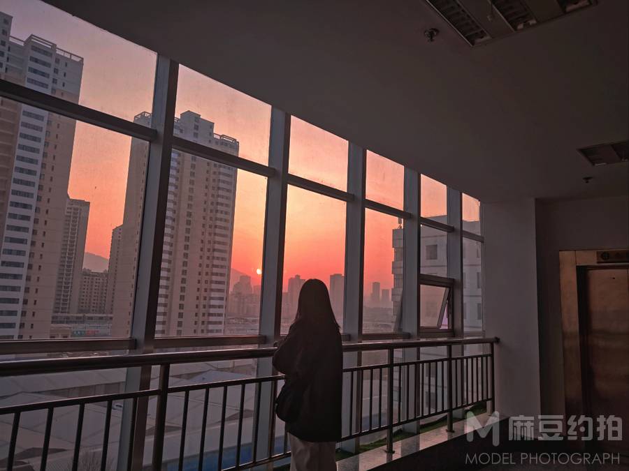 校园模特