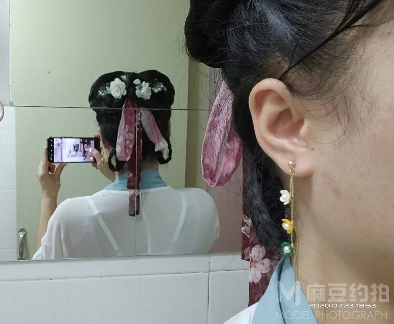 汉服模特