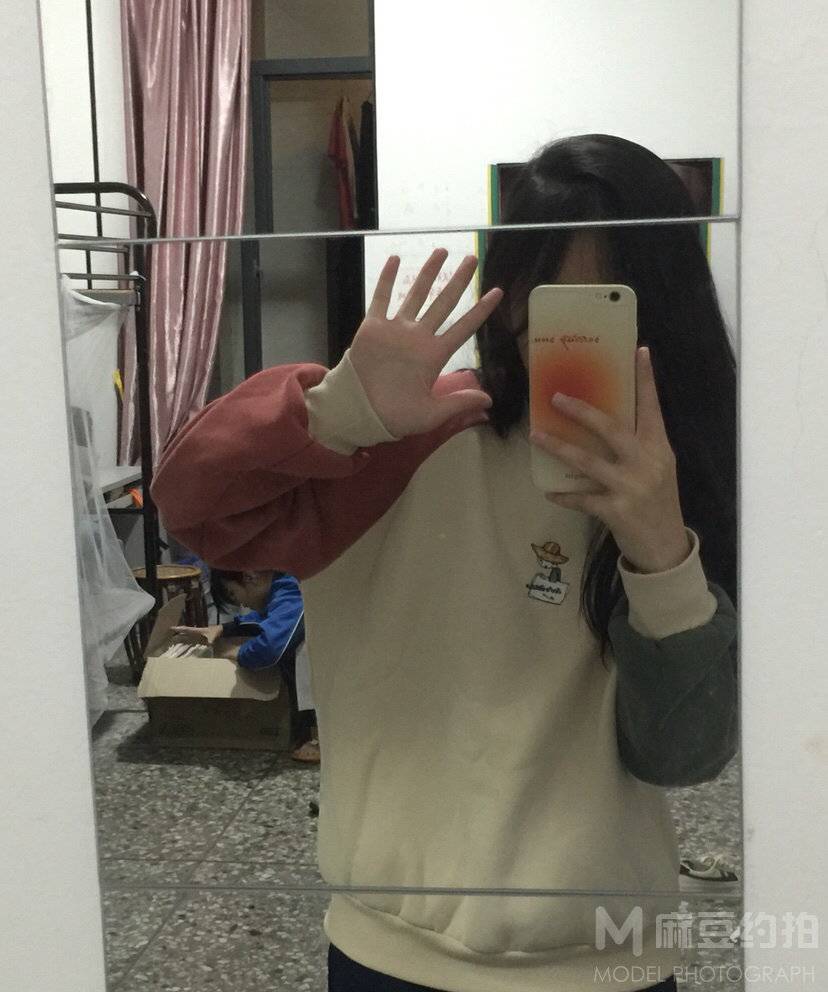 黑白模特