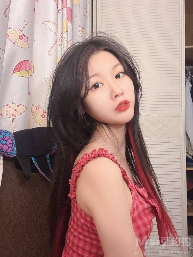 纪实模特
