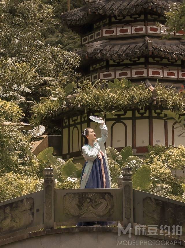 汉服模特