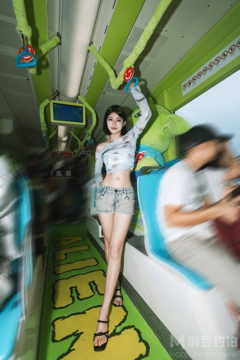 清新模特