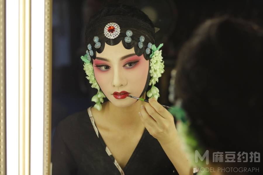 妆容模特