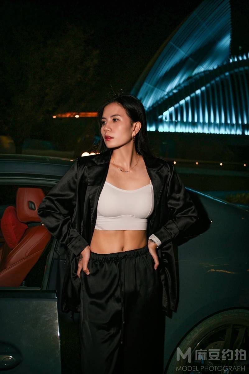夜景模特