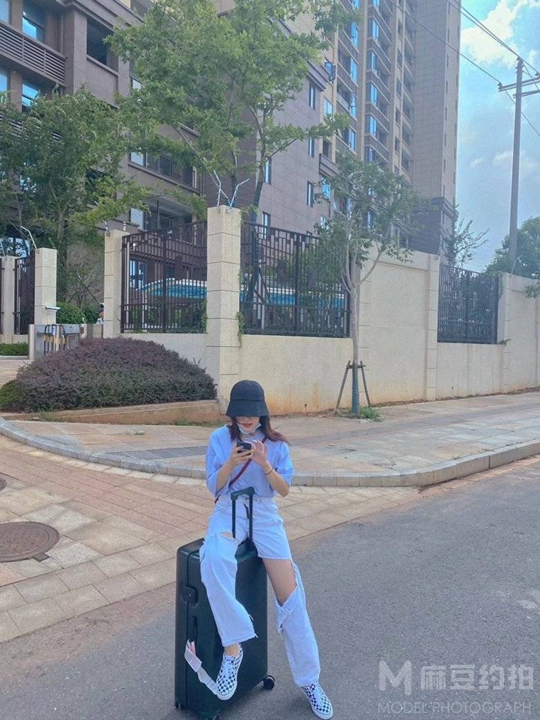 校园模特