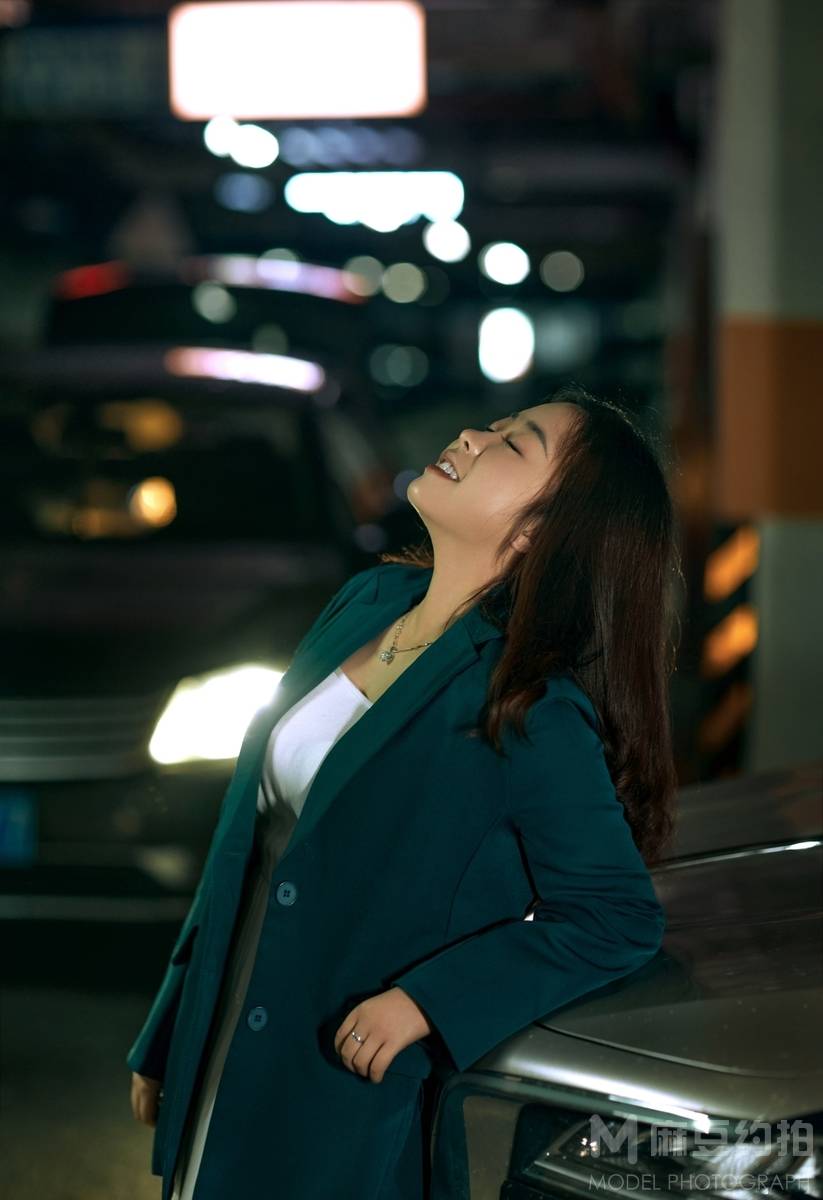 夜景模特