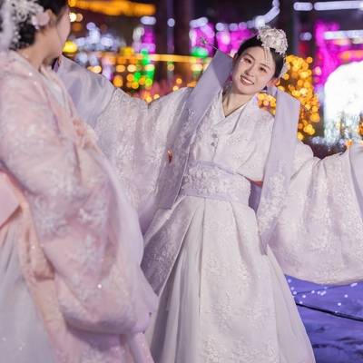 宝丽来模特