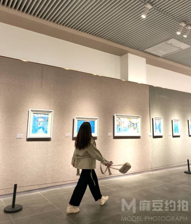 校园模特