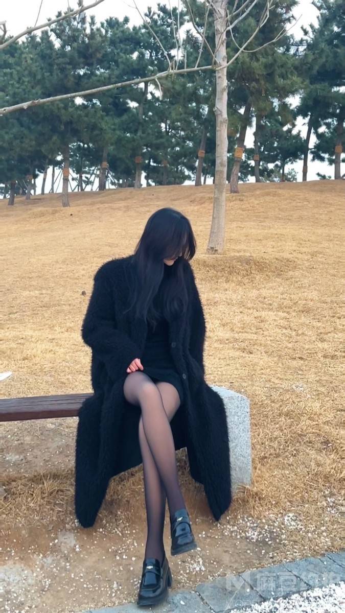 黑白模特
