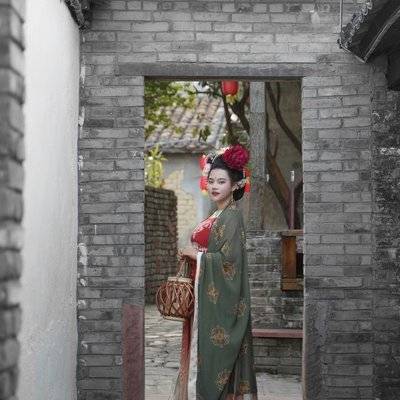 汉服模特