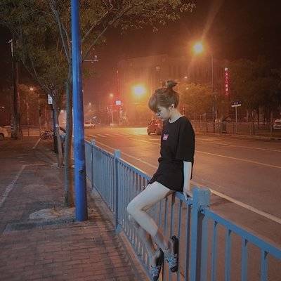 夜景模特
