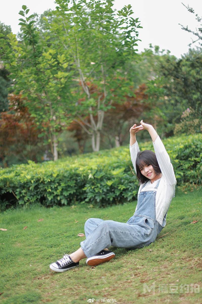 校园模特