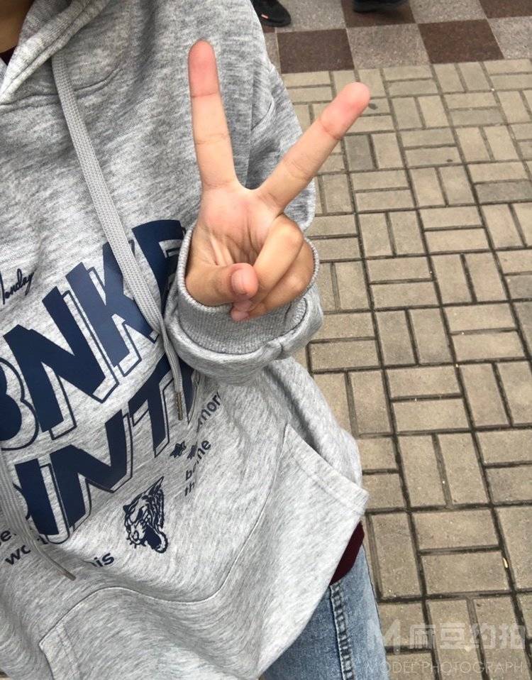 校园模特