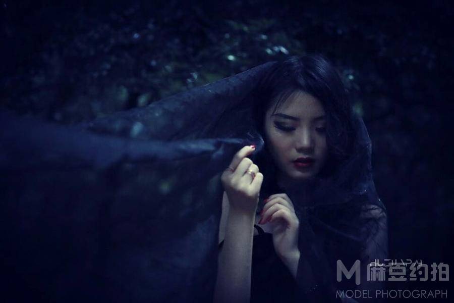 暗黑模特