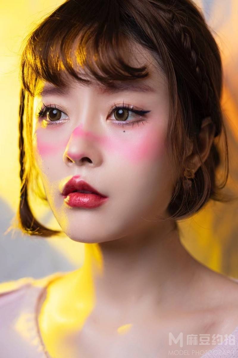 清新模特