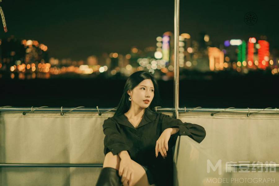 夜景模特