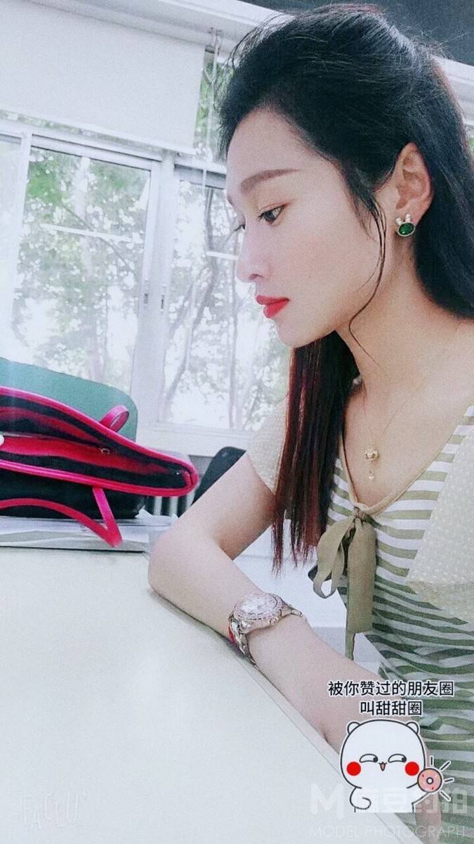 妆容模特