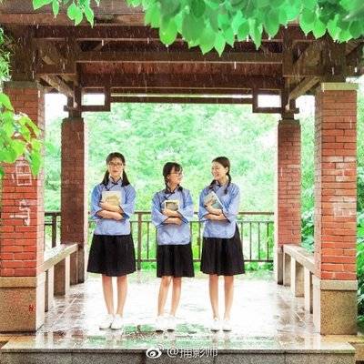 校园模特