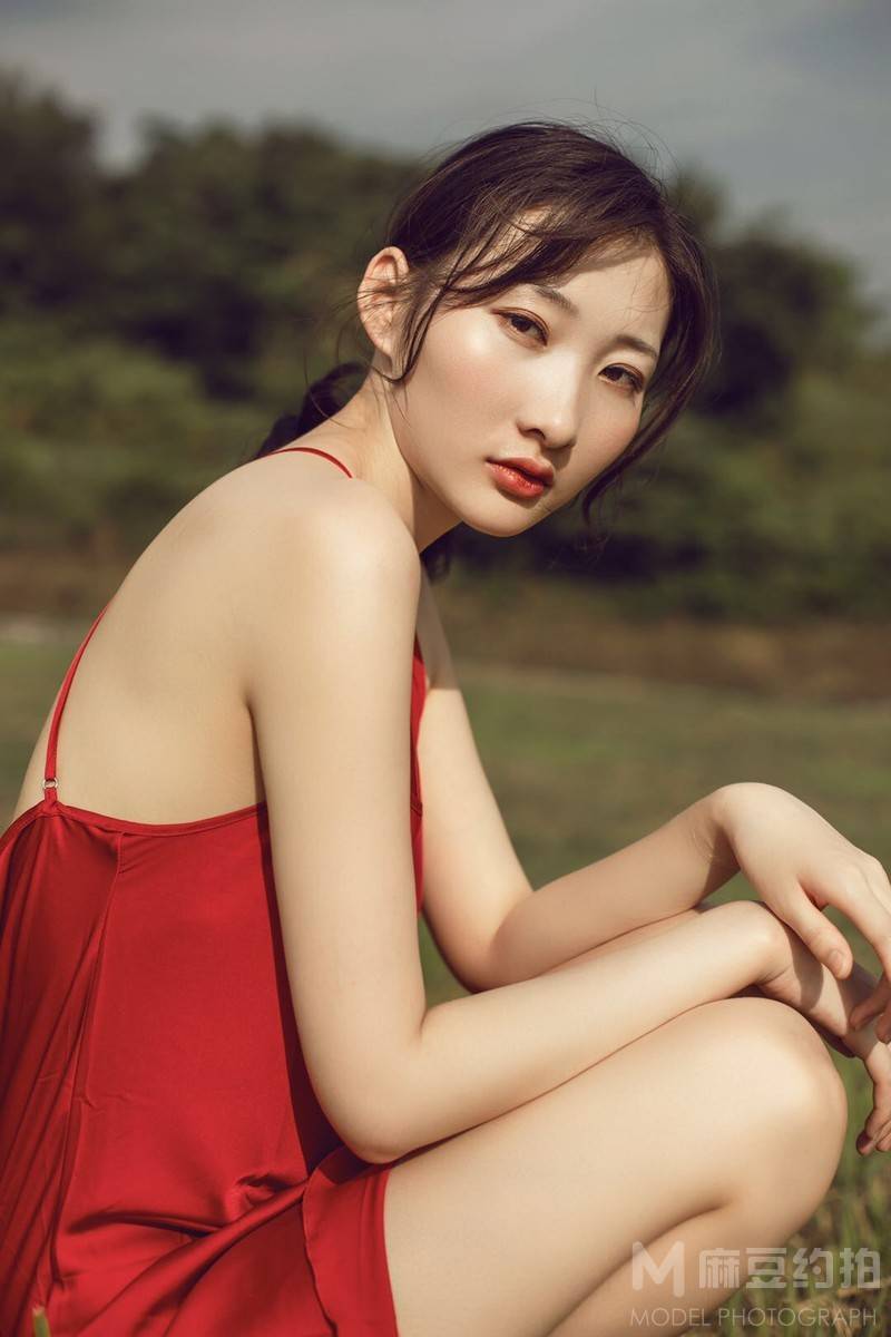 黑白模特