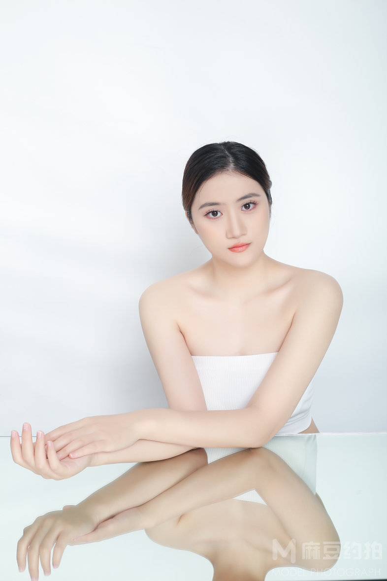 清新模特