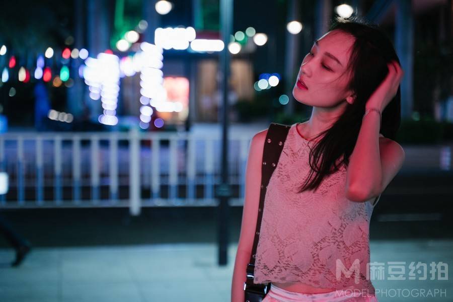 夜景模特