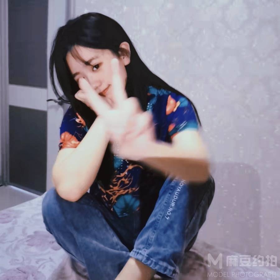 胶片模特