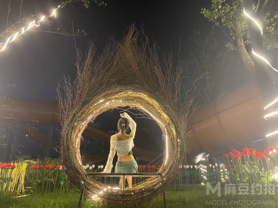 夜景模特
