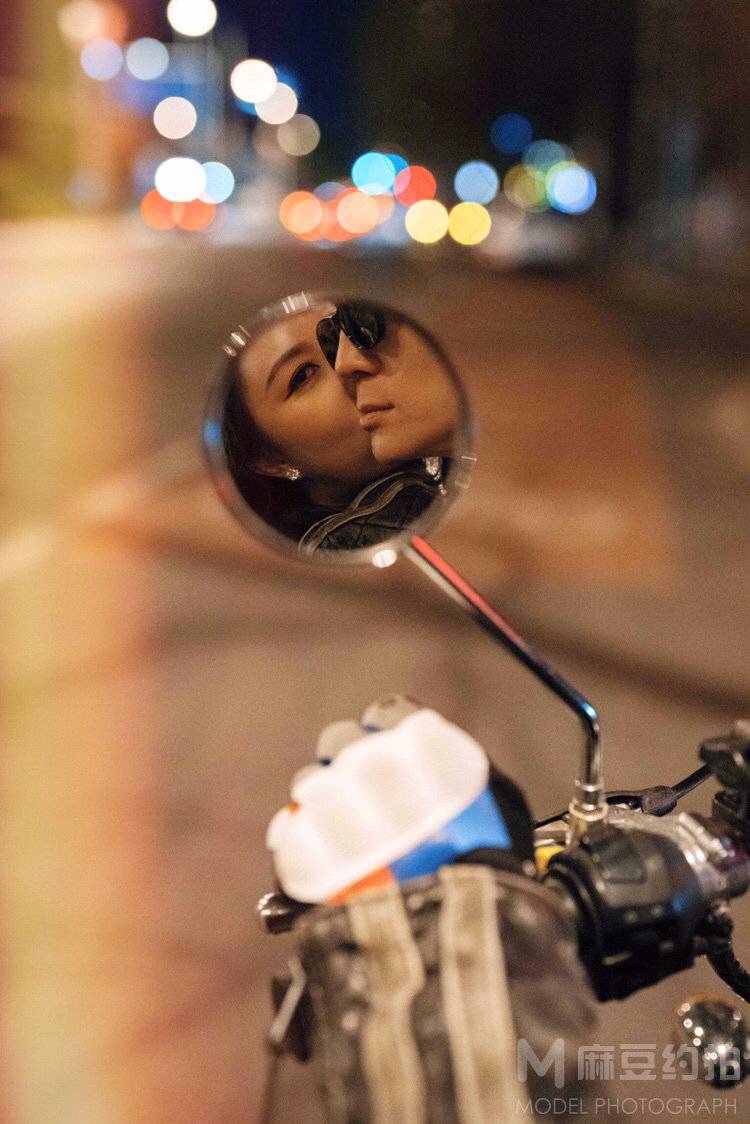 夜景模特
