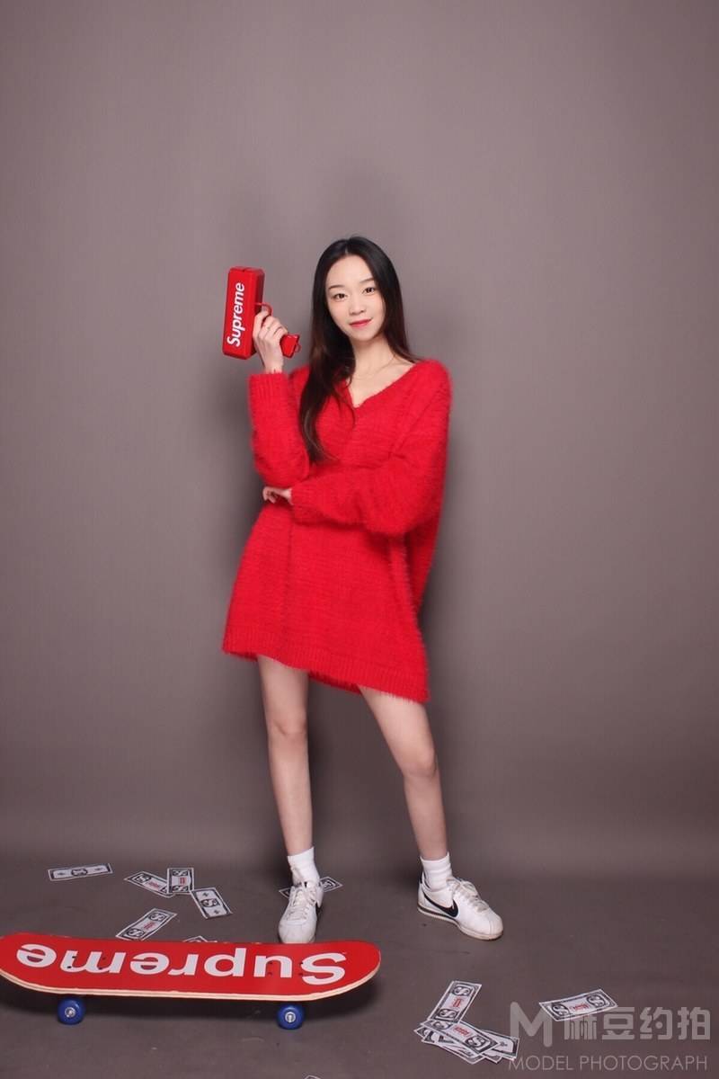 校园模特