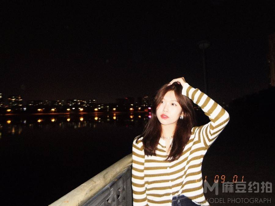校园模特