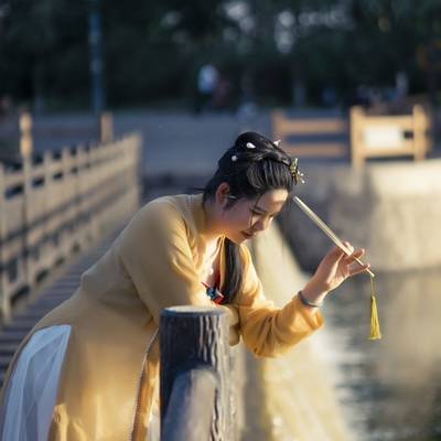 汉服模特